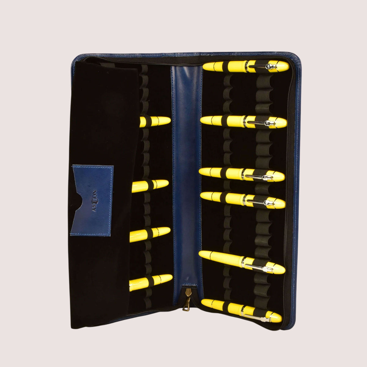 Collector's 40-Pen Case-17