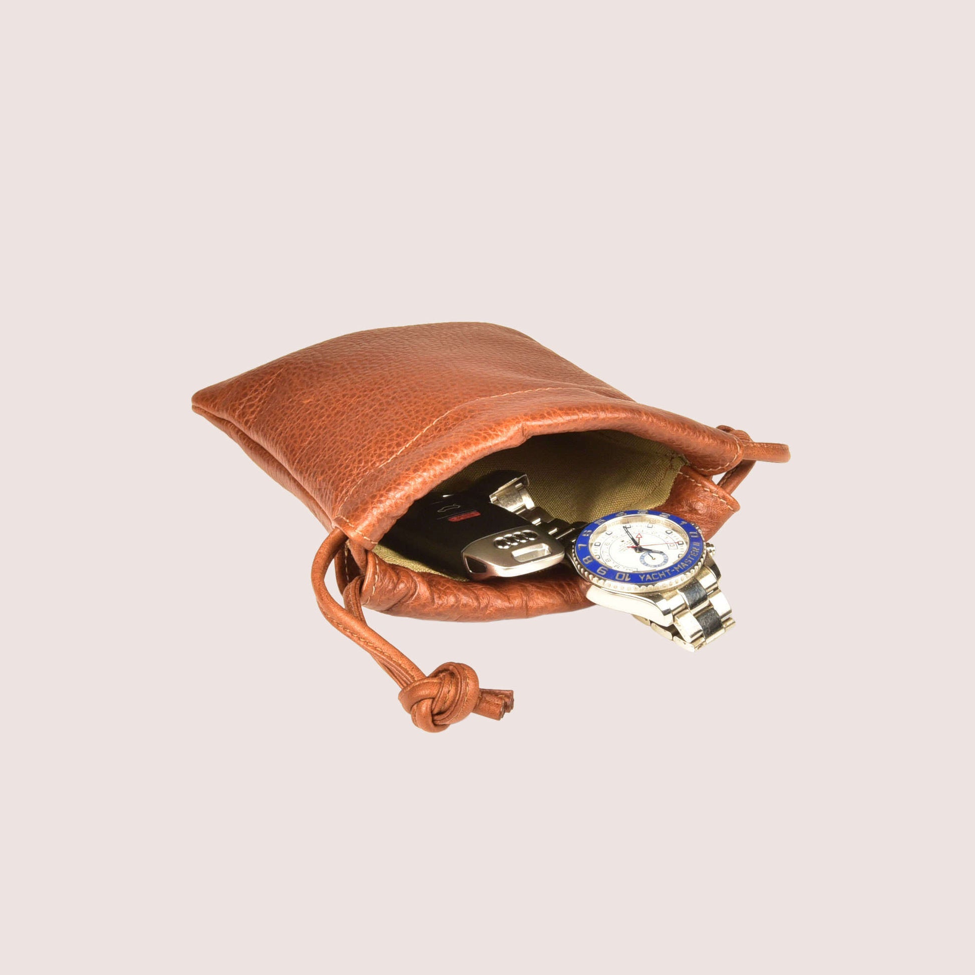 Merion Golfers Valuable Pouch