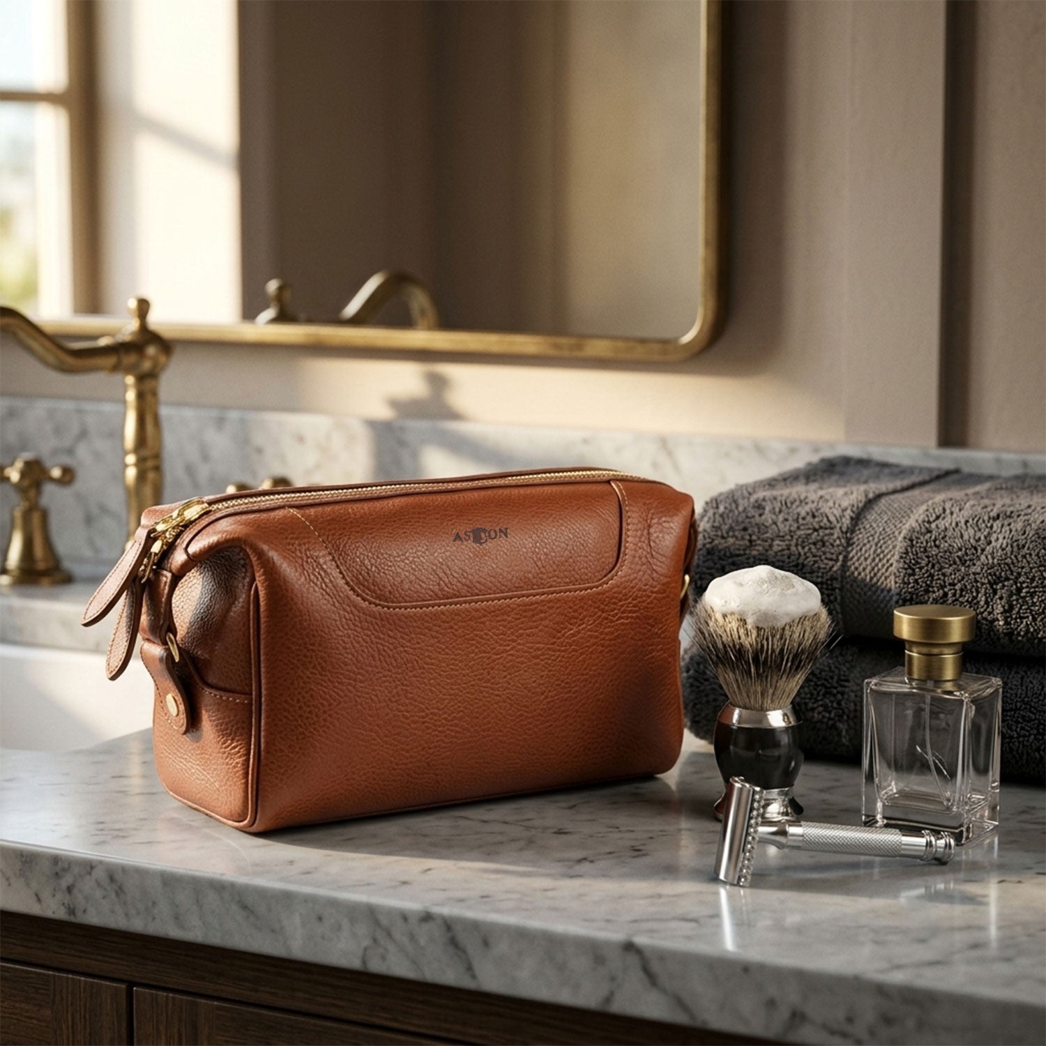 Lewis Toiletry Case-9