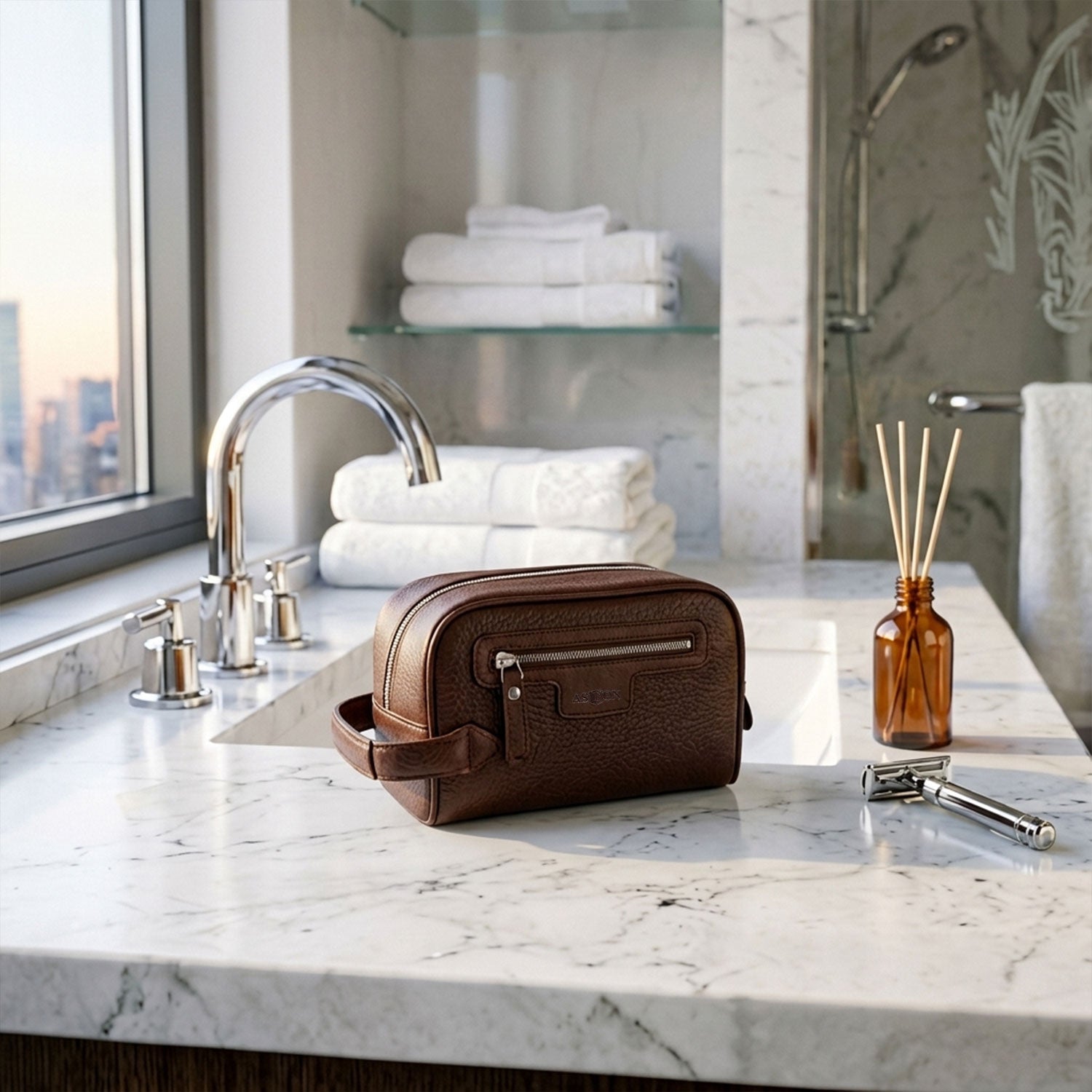 Curtis Toiletry Case-5