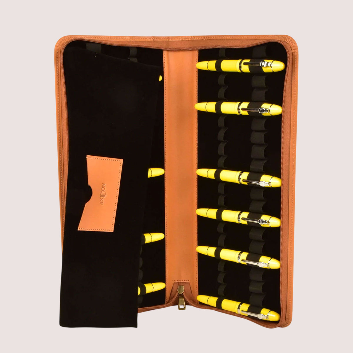 Collector's 40-Pen Case-22